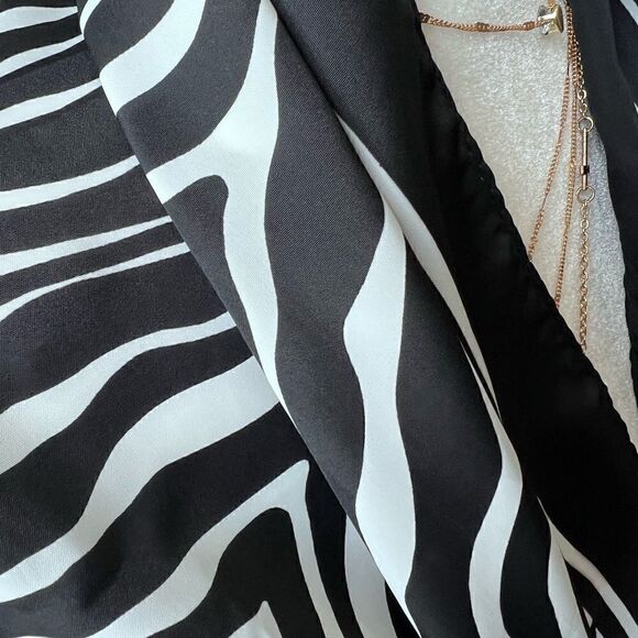 Avon scarf wrap zebra print black white - Picture 6 of 10